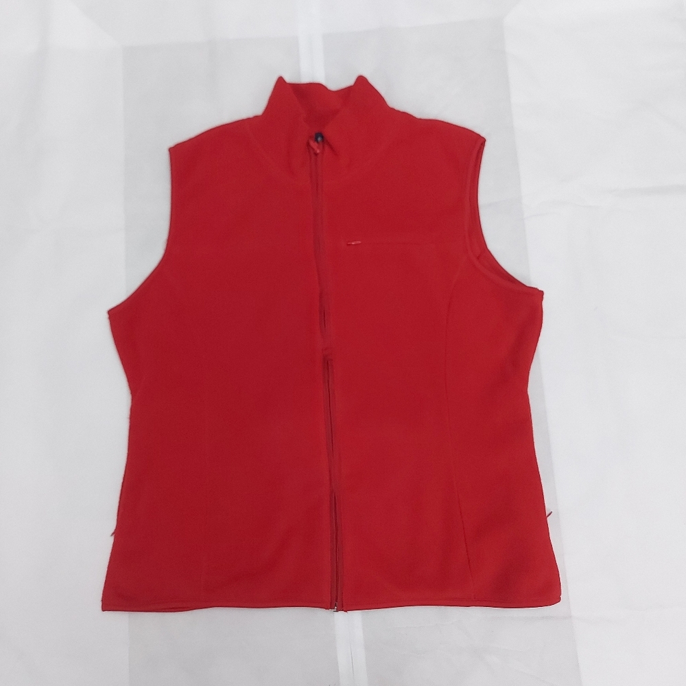 Gap fleece vest